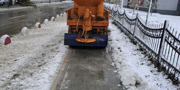 Rrugët në kryeqytet të kalueshme, Komuna thotë se tani në fokus janë trotuaret
