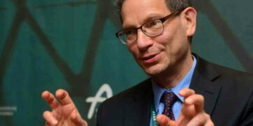 Profesori amerikan: Nëse Serbia e dëshiron anëtarësimin në BE, duhet ta njohë Kosovën