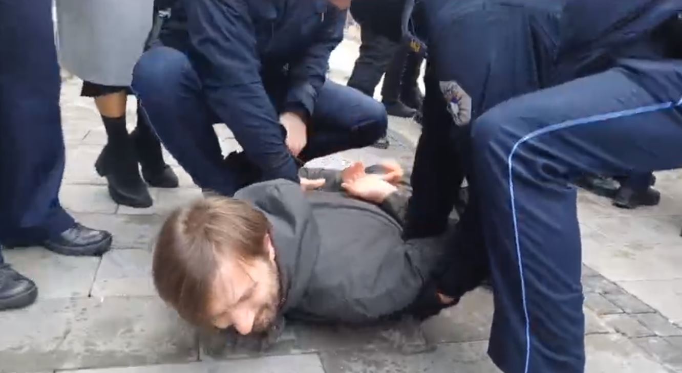 Policia arreston Dardan Molliqajn e Nol Nushin