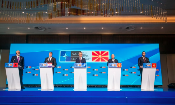 Shefi i NATO-s: Stabiliteti në Ballkan, palët të zgjedhin dialogun në vend të konfliktit