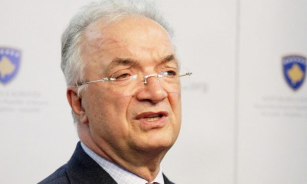 Haliti thotë se Radoiçiq përmes një SMS ka kërcënuar me vrasjen e politikanëve, nëse i preket banesa dhe restoranti që i ka në veri