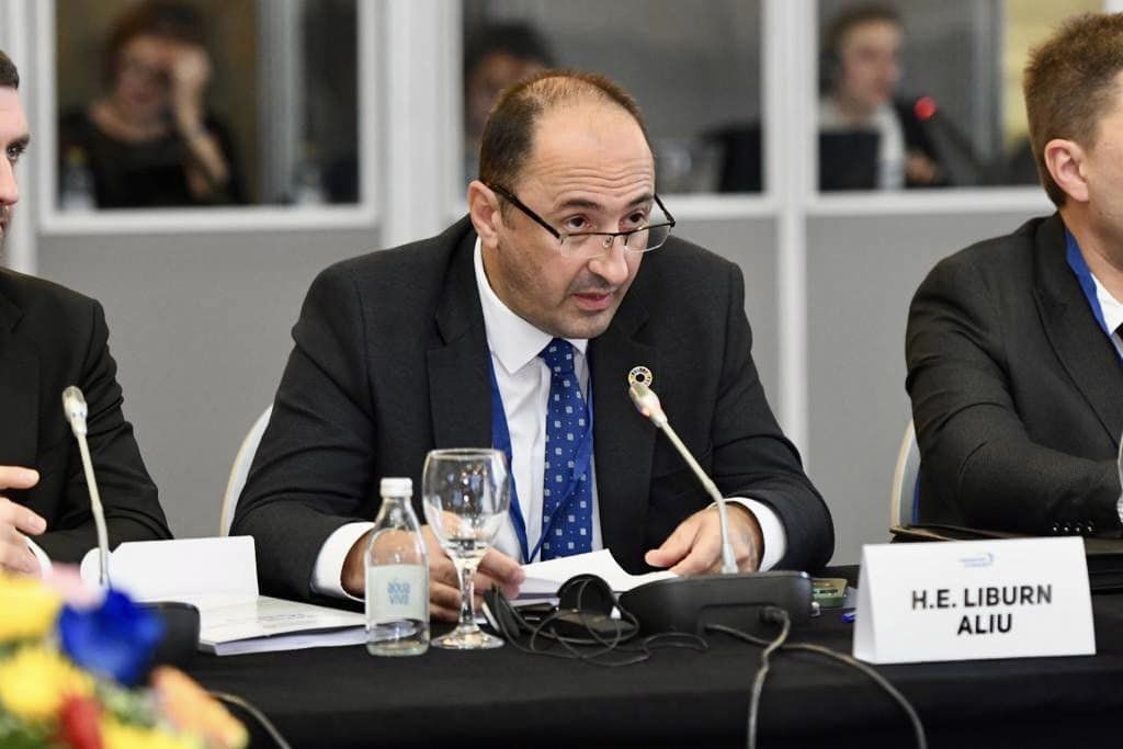 Ministri Aliu njofton se BE do ta financojë linjën hekurudhore Prishtinë-Aeroport