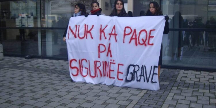 Me moton “Nuk ka paqe pa sigurinë e grave”, sot mbahet protestë gjithëpopullore në Prishtinë