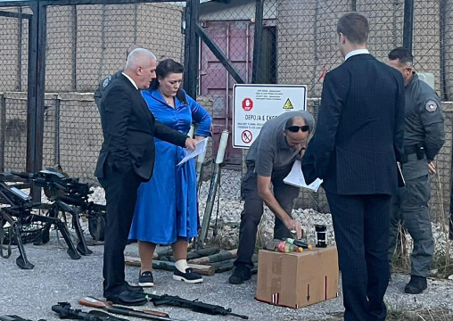 Kearns iu reagon gjermanëve për punën e zgjedhjeve, ua rikujton atë çfarë Serbia bëri në Banjskë