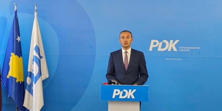 Mustafa i PDK-së e quan arnim ndihmën e qeverisë për familjet nevojtare