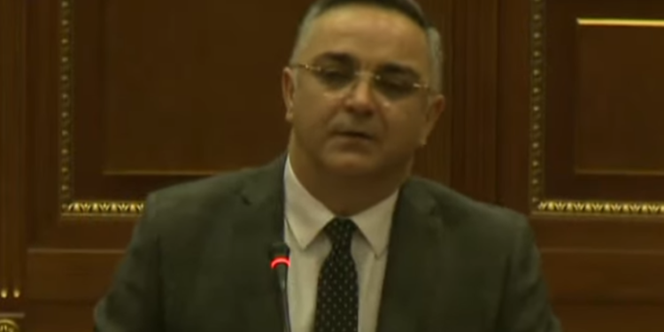 Tahiri: Qeveria e paaftë, 80 përqind e projekteve kapitale janë të pafilluara