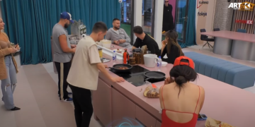 Shqipja – Bucit: Mirë që s’je babë, se i kishe turpëru fëmijët