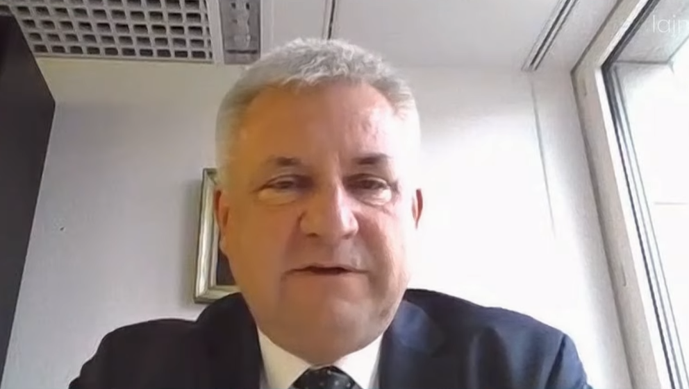 Deputeti gjerman: T’i hiqen masat ndëshkuese Kosovës