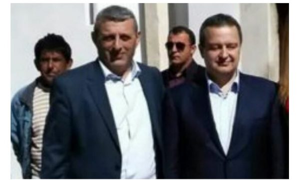 Anëtari i Komitetit për komunitete të Pejës, kandidat i partisë që e themeloi krimineli i luftës Sllobodan Millosheviq