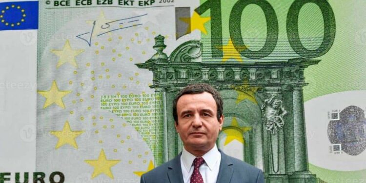 Kurti u përgjigjet kritikave për 100 eurot: Nuk quhet lëmoshë, por drejtësi