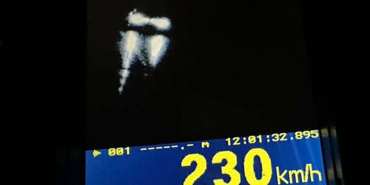 Policia parandalon garat ilegale në autostradën “Ibrahim Rugova”