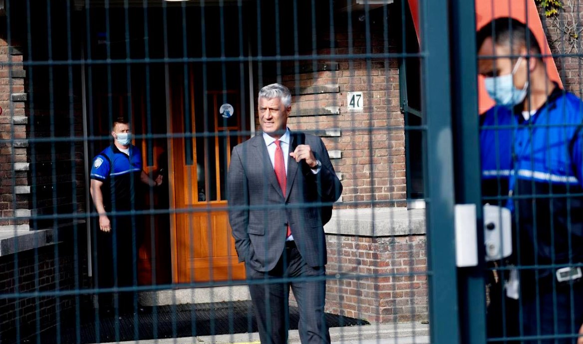 Profili i gazetës zvicerane për ish-presidentin Thaçi: Një figurë emblematike – udhëhoqi luftën për liri nga Zvicra
