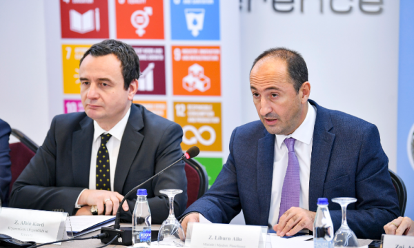Kurti pyetet për deklaratën e Liburn Aliu se “Kosova është shtet i përkohshëm”: S’e kam parë, ka qenë emision festiv