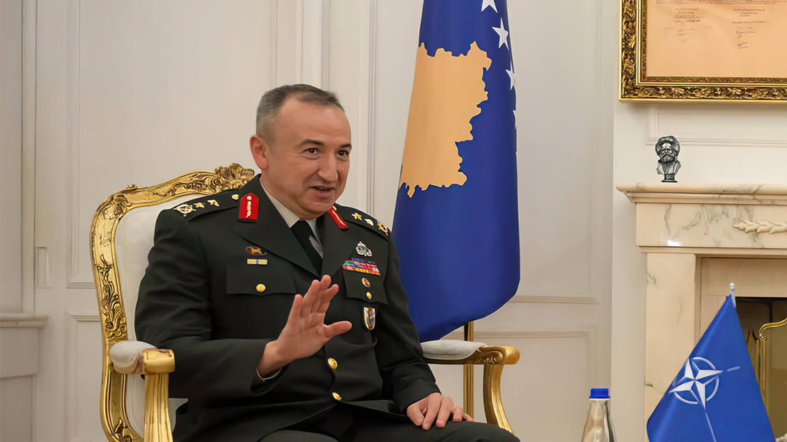 Komandanti i KFOR-it: Jemi të gatshëm t’i përgjigjemi çfarëdolloj kërcënimi
