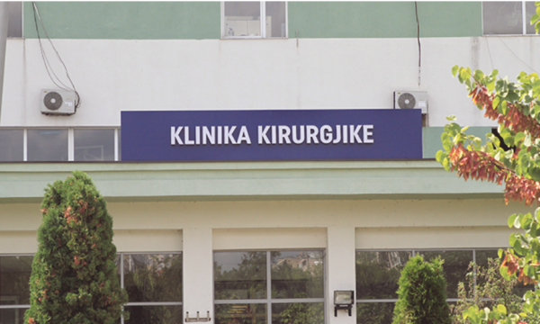 Shpërthimi i gypit të ujit në Kirurgji, ende s’ka kushte për pune në sallat e operacioneve