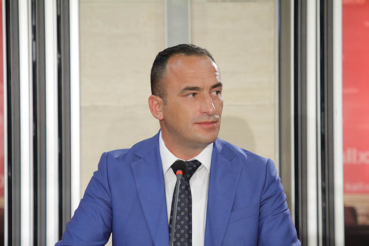 Deputeti i VV-së: Do të fillojë faturimi i rrymës për serbët e veriut