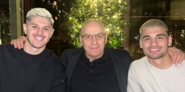 Ademi viziton futbollistët dardanë në Stamboll