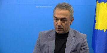 Qeverisë i konvenon ikja e të rinjve, zhgënjimi do të kthehej në protesta e revoltë sociale