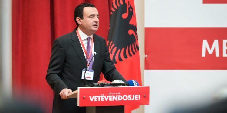 “Në vendet tjera s’i shohin as në ëndërr rezultatet e mia”- Analisti kosovar i rendit ‘një e nga një’ dështimet e Kurtit!