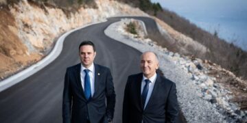 Abdixhiku e kalon ditën në Pejë: Kur një komunë e një kryetar punon sa një Qeveri