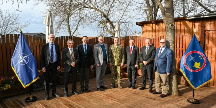 Komandanti i KFOR-it takim me ambasadorët e Quint-it, flasin për sigurinë e qëndrushme në Kosovë