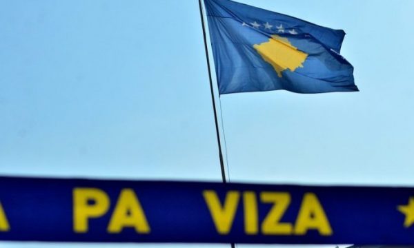 Zyrtari i lartë i BE-së: I lumtur që liberalizimi i vizave do të bëhet realitet për Kosovën