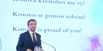 Kurti në ceremoninë e ndarjes së çmimeve për gratë e arta të Kosovës: Historitë e juaja do të vazhdojnë të na frymëzojnë