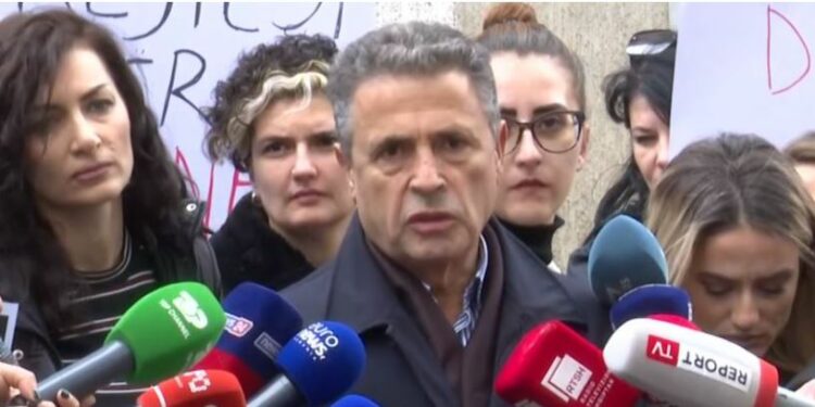 Marshim në Tiranë për vrasjen e Liridona Ademajt, i bashkohet ambasadori i Kosovës