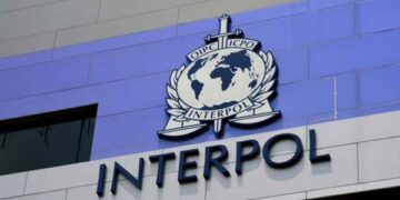 “Njoftim i kuq” nga Interpol për Radojiçiqin – çfarë thonë nga kjo organizatë