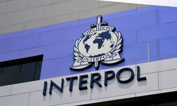 “Njoftim i kuq” nga Interpol për Radojiçiqin – çfarë thonë nga kjo organizatë