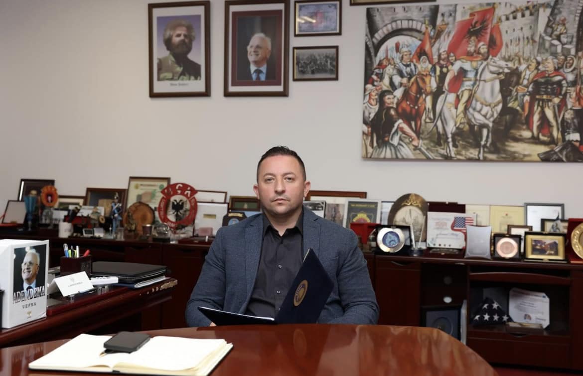 Mehaj kujton punën e tij si ministër, nxjerr një grafikon të blerjeve të armëve 2021-2023