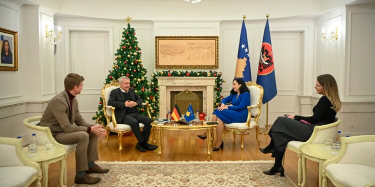 Osmani takohet me ambasadorin e Gjermanisë, presidenca jep detaje
