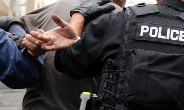 Policia përleshet me armë me një grup të kontrabanduesve në Zubin Potok, arrestohet një person