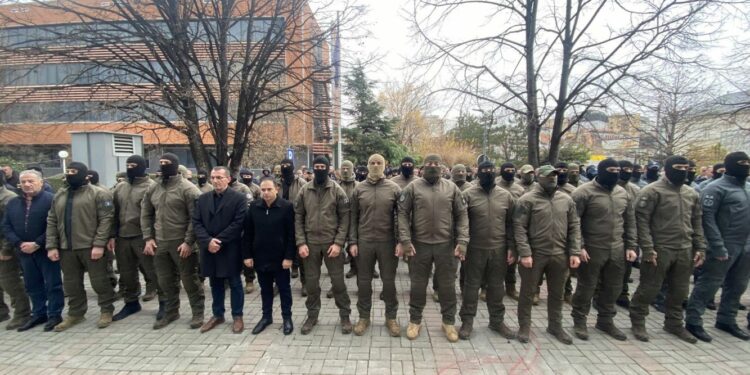 Përfundon takimi mbi dy orësh i drejtuesve të Sindikatës së Policisë me Sveçlën