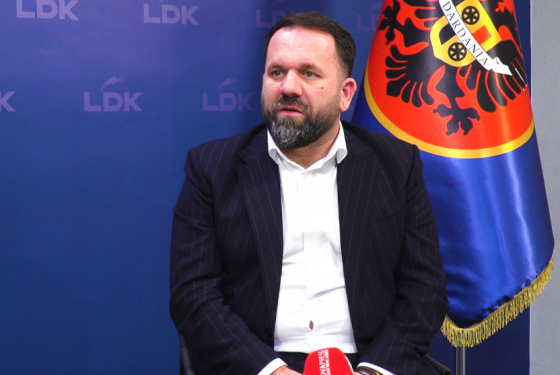 Rukiqi: Kurti dhe Vetëvendosje janë qesharakë e të rrezikshëm