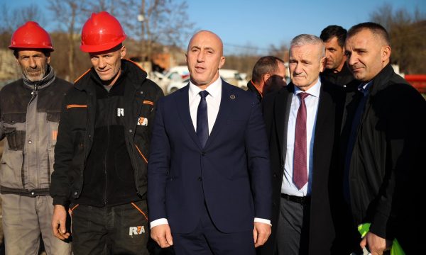 Haradinaj: Pavarësisht diskriminimit nga pushteti qendror, qeverisja e AAK-së në Klinë është shembull