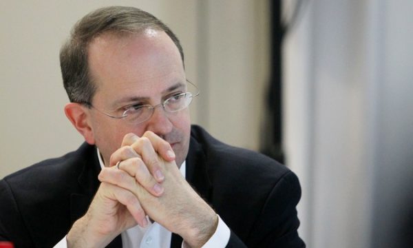 Weber skeptik për dialogun: Dyshoj se do të ketë progres, Vuçiq po luan dhe s’është i interesuar t’i respektojë marrëveshjet