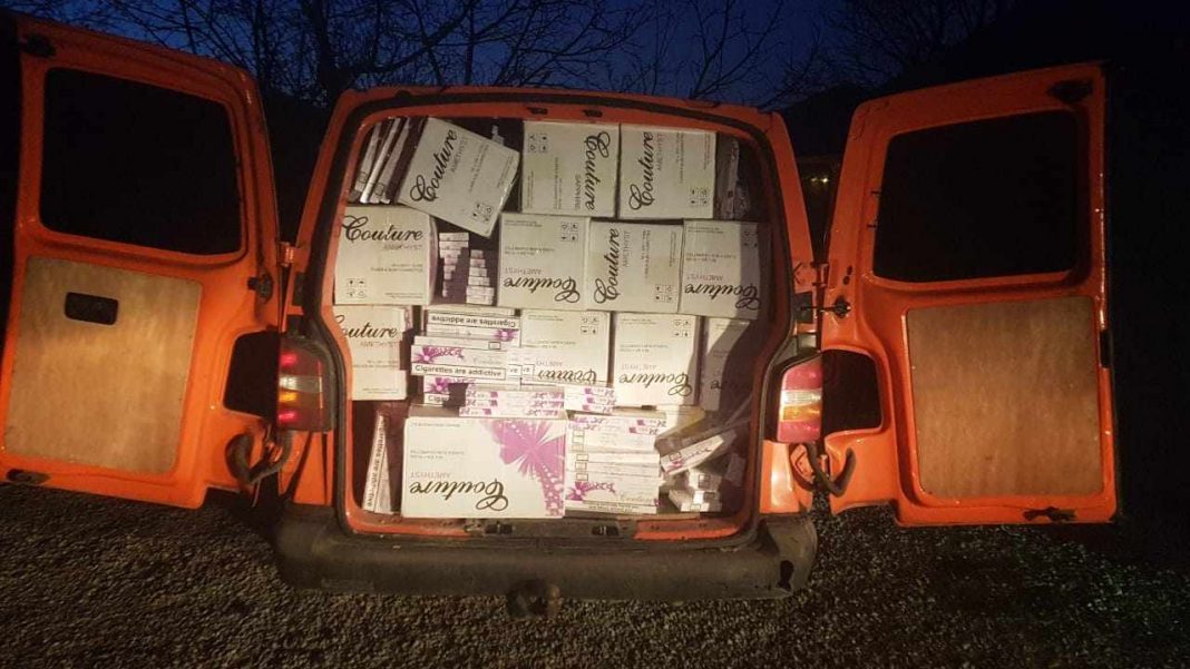 Konfiskohet një automjet në Zubin Potok, kontrabandonte cigare