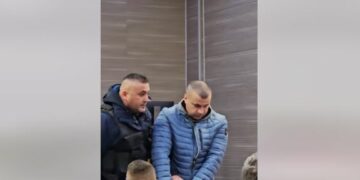 Fillon seanca e të akuzuarve për trazira në Veri, i pranishëm edhe ‘Llune’
