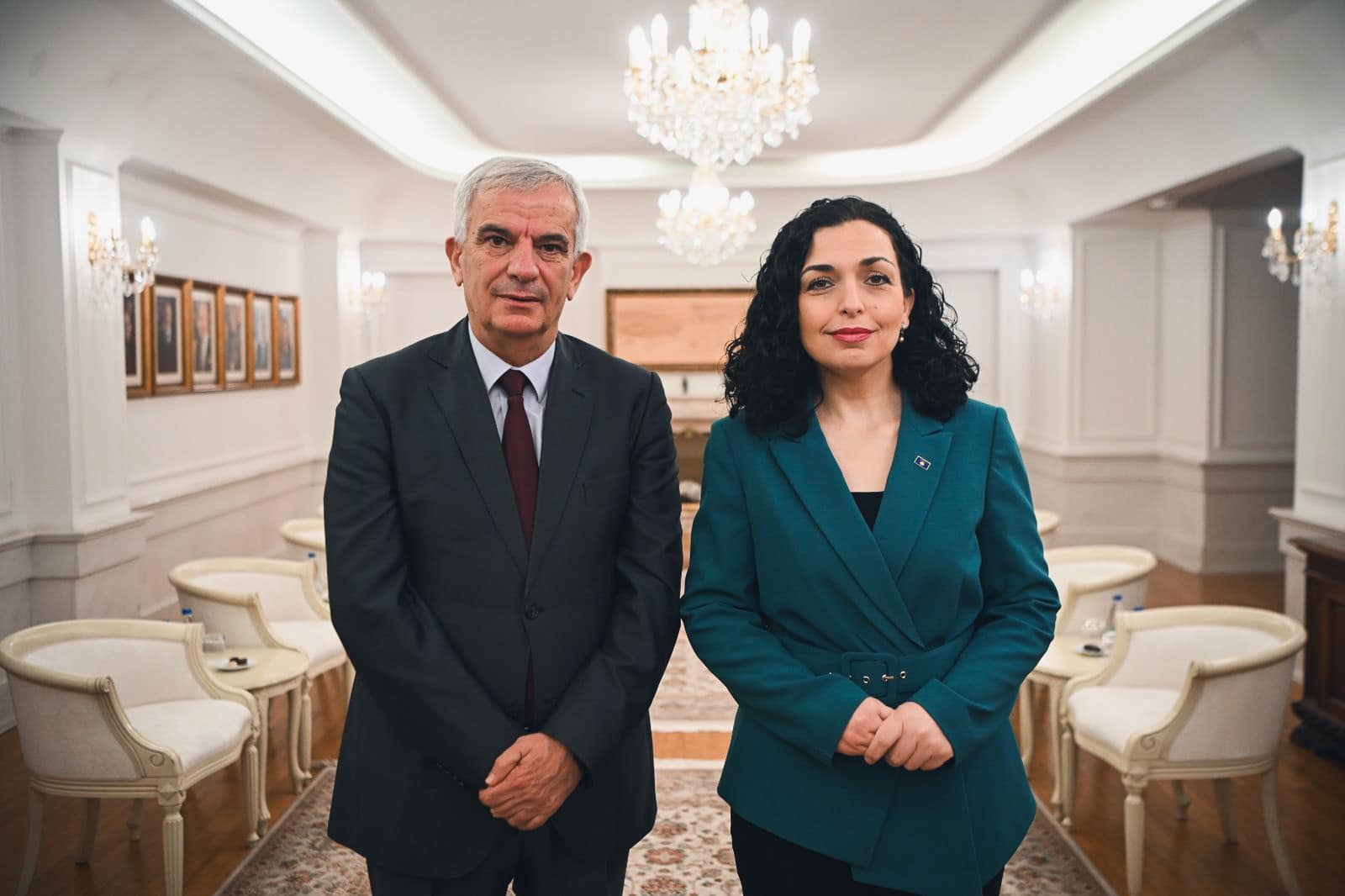 U pensionua në Kuvend, Osmani e angazhon Krasniqin si këshilltar në Presidencë