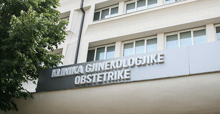 Stimuloi lindjen e parakohshme, nëna ikën nga spitali duke braktisur foshnjën e vdekur