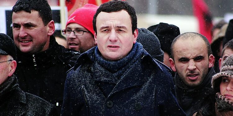 Kurti për draft statutin e Asociacionit: Unë mund ta shkruaj