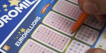 Mbrëmë në Zvicër u fitua xhekpoti 82 milionë franga në llotari