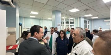 Kurti në QKUK: Mjekët dhe infermierët i shpëtuan 15 të plagosurit nga shpërthimi i bombolës së gazit në Kçiq të Mitrovicës