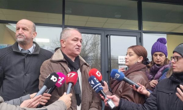 Çfarë po ndodhë me peticionin për shkarkimin e Kryetarit në Mitrovicën e Veriut?