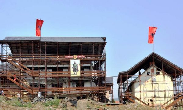 530 mijë persona vizituan Kullat e Jasharajve në Prekaz gjatë 2023-tes