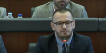 Deputeti i VV’së: Heshtja ime është protestë