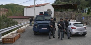 Krimet e Rënda aksion në veri, bastisje në Banjskë – sekuestrohen armë e dokumente