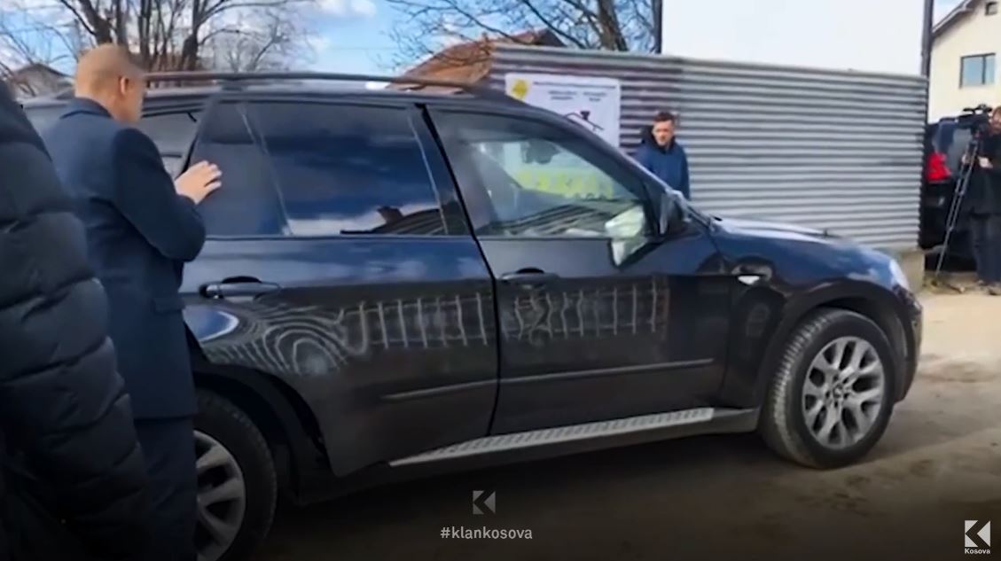 Kurtit s’i ndez “xhipi i zi” në Llap (VIDEO)