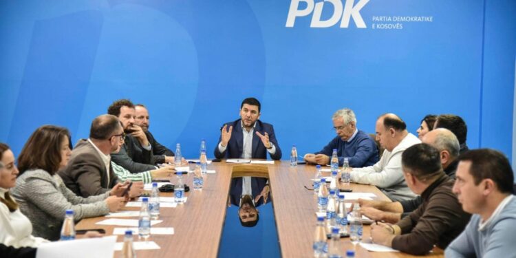 “Në zgjedhjet e ardhshme, PDK-ja del parti e tretë, me 15% të votave!“